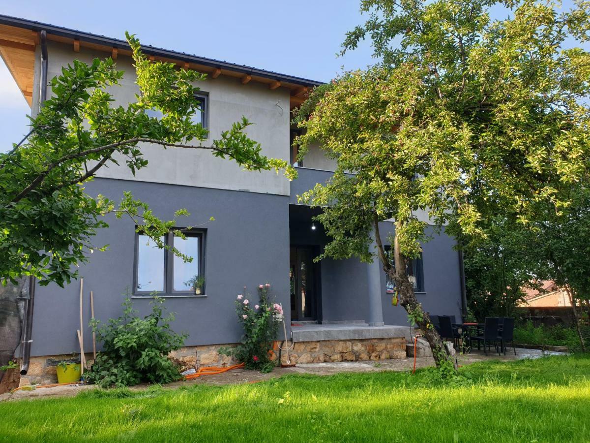 Bora Hotell Peja Exteriör bild